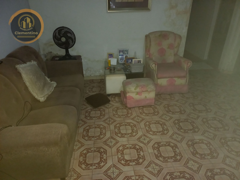 Casa à venda com 2 quartos, 75m² - ,