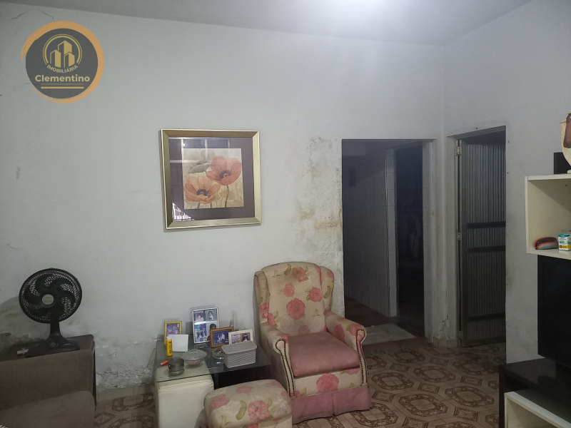 Casa à venda com 2 quartos, 75m² - ,